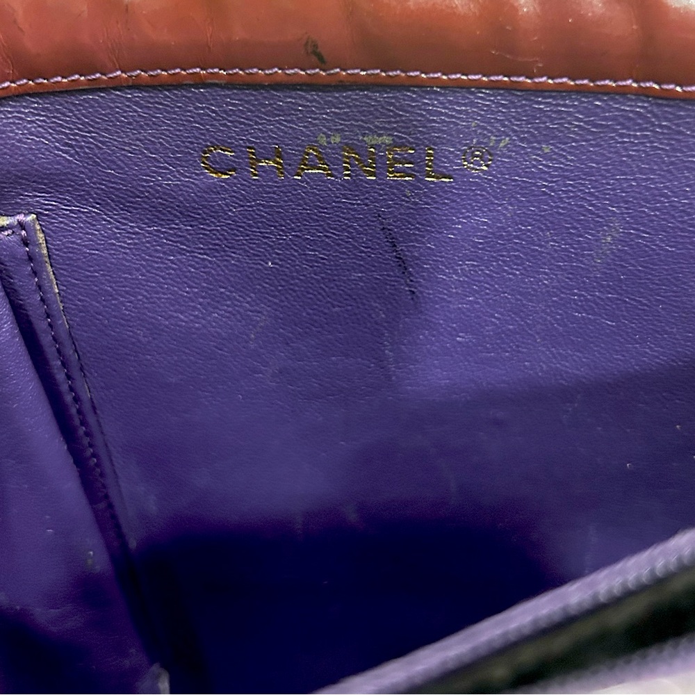 Chanel Authentic Bordeaux Red Chanel Letter Logo Patent Leather Tote - Picture 12 of 15